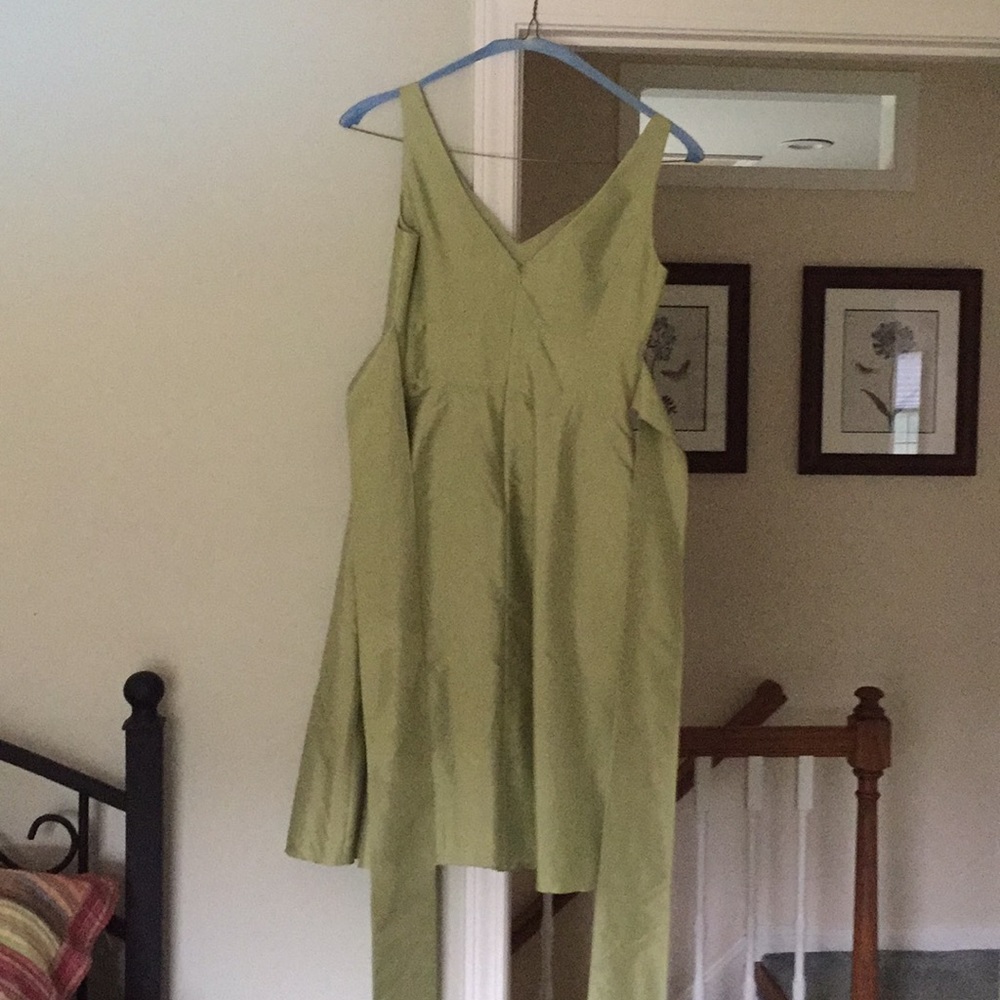 Dress - Picture 3 of 4